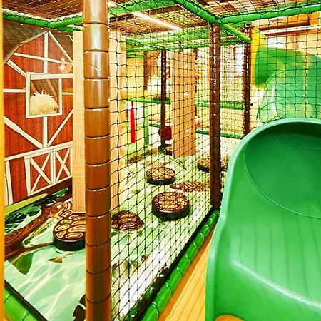 In With Balcony פלאכאו